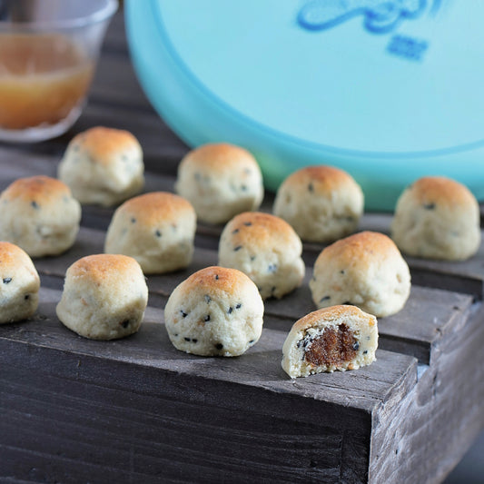 Kleicha with Dates