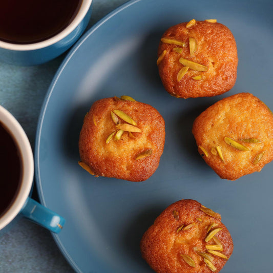 Mini Cake Dibs with Pistachio