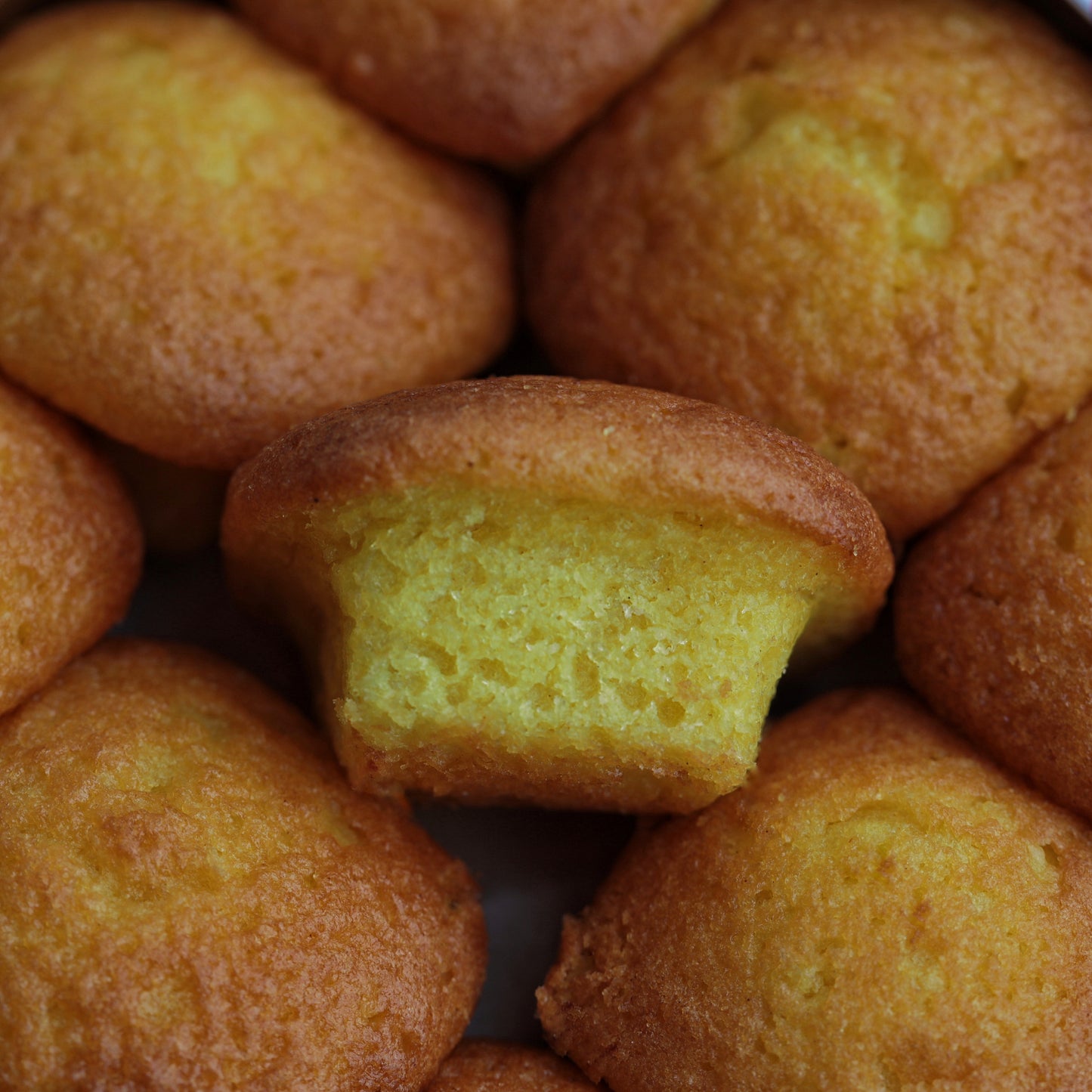 Mini Saffron Cake